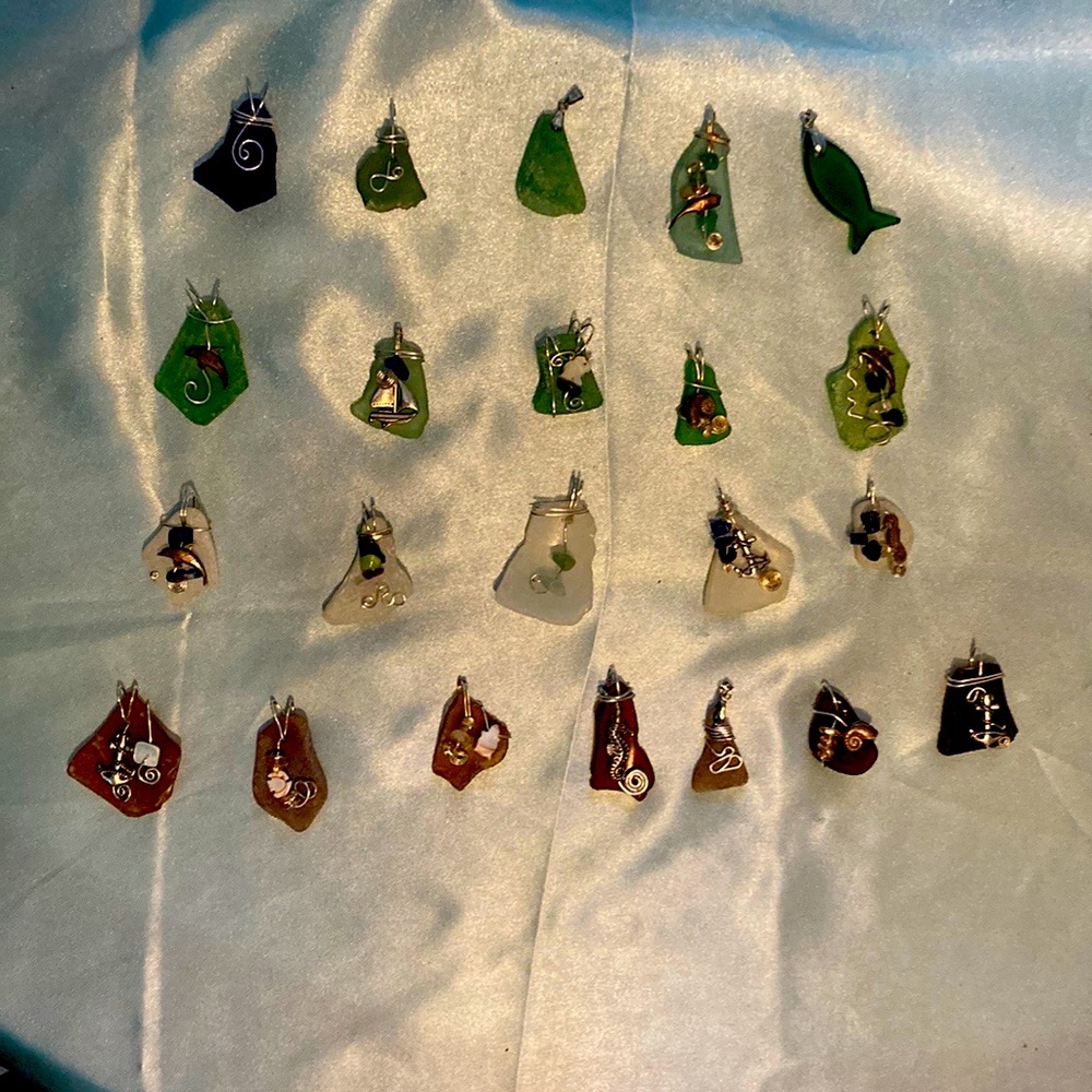 Seaglass I collected between Seabrook and Hampton beach NH. Wire wrapped.
